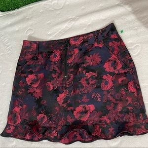 Beautiful floral skirt from the express ,with zipper in front, in size 8.